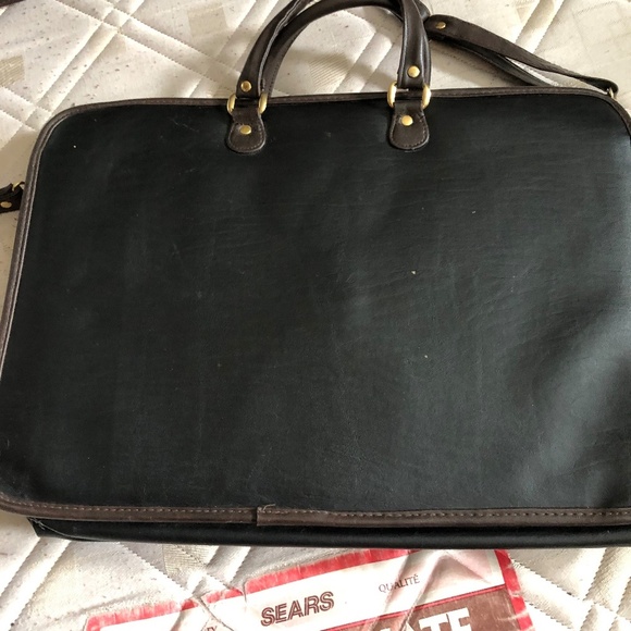 Brown laptop/ briefcase for work, school, and more- used but in Good shape - Picture 3 of 8